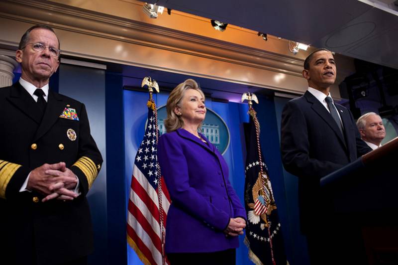Hillary: Bengasi e mail, le insidie non finiscono mai