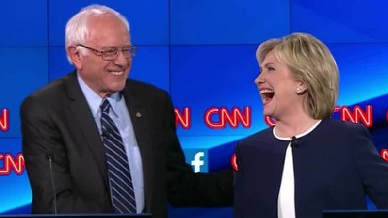 Democratici; NH, duello tv esalta differenze Clinton/Sanders