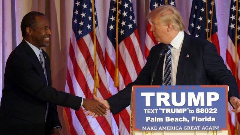 Repubblicani; Carson con Trump, Topolino contro Rubio