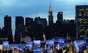 Primarie: NY, Trump stravince, Hillary vince bene