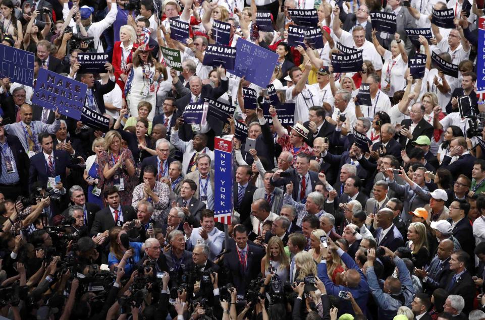 Cleveland: convention ratifica nomination Trump-Pence