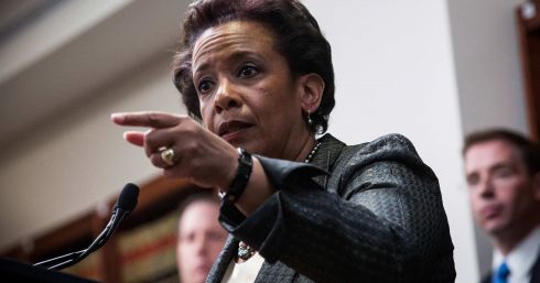 b_490_390_16777215_00_images_Obama_Loretta-Lynch.jpg